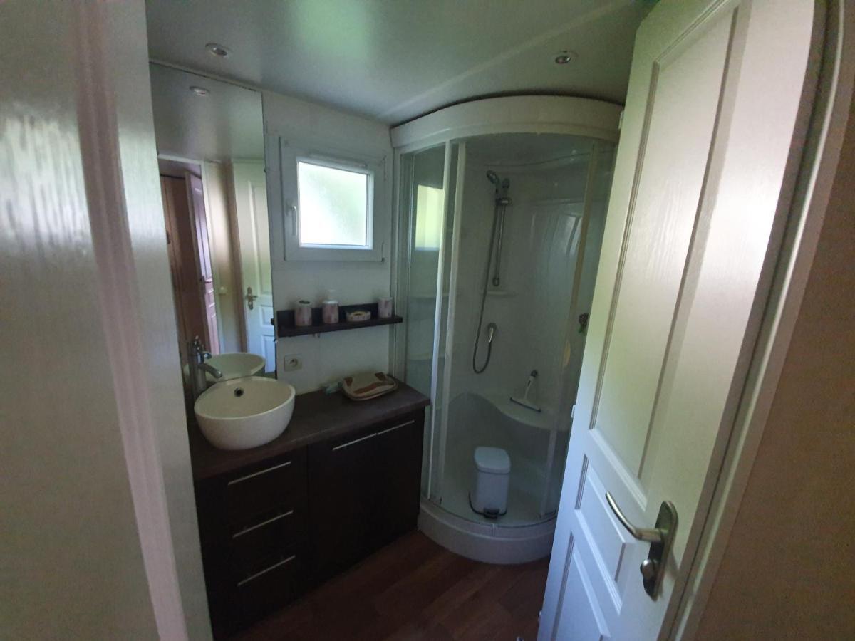 Mobil Home Sainte-Eulalie-en-Born Екстериор снимка